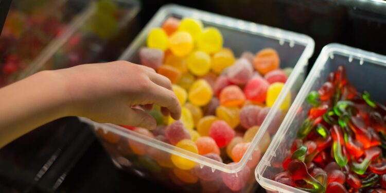 Ειδικοί προειδοποιούν για την ανθυγιεινή διατροφή στα πρώτα χρόνια ζωής – Τι προκαλεί στον εγκέφαλο