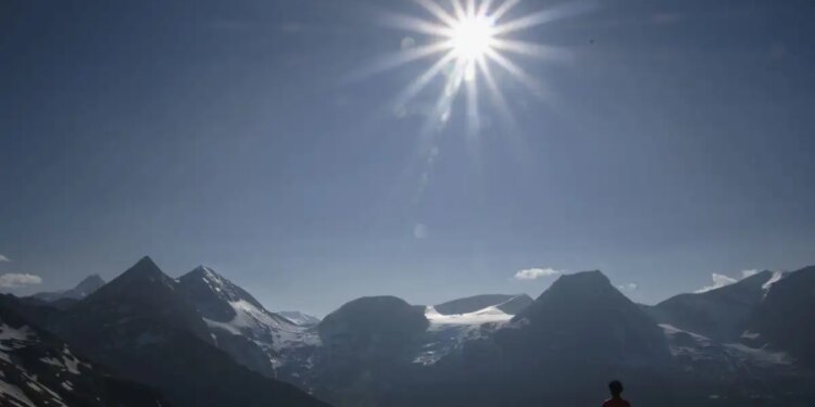 Αυστρία: Ένοχος για ανθρωποκτονία ο ορειβάτης που άφησε τη σύντροφό του να πεθάνει στο υψηλότερο βουνό – Είχε εγκαταλείψει κι άλλη γυναίκα στο ίδιο σημείο