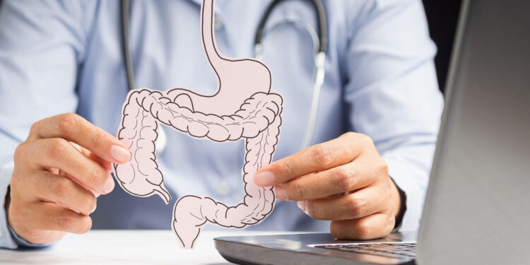 Αύξηση των κρουσμάτων καρκίνου του παχέος εντέρου σε ανθρώπους κάτω των 50 ετών – Άγνωστα παραμένουν τα αίτια