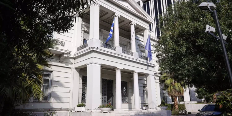 ΥΠΕΞ: Παρακολουθούμε στενά και με ανησυχία τις εξελίξεις στο Ιράν και την περιοχή της Μέσης Ανατολής - ertnews.gr