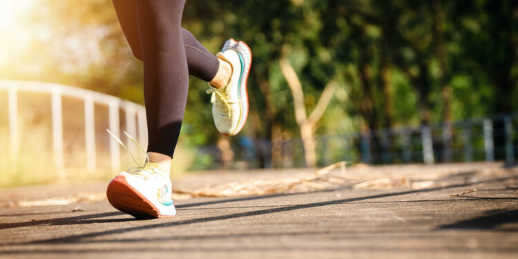 Μόλις 20 λεπτά παραπάνω άσκησης μπορούν να σας κρατήσουν μακριά από το νοσοκομείο