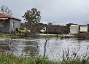Βράχος απειλεί να πέσει σε σπίτια στο Κατάκολο – Κατέρρευσε πρόσοψη σπιτιού στη Μεσσήνη από την έντονη βροχόπτωση