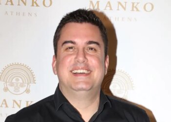 «Υπάρχει έστω και ένας που πιστεύει ότι θα της δώσει συνέντευξη ο Γιώργος Λιάγκας;»