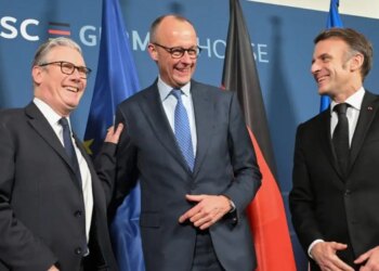 Politico για τη Διάσκεψη του Μονάχου: Η Ευρώπη ξοδεύει περισσότερα για την Άμυνα και μπορεί να ορθώσει ανάστημα στον Τραμπ