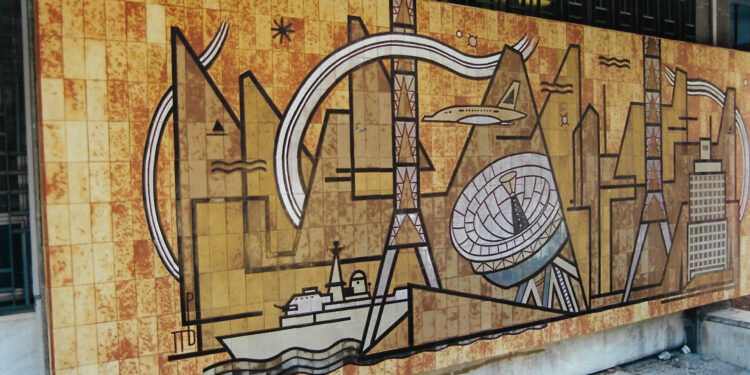 ΕΜΣΤ: Αναπλάθοντας την παράδοση – O Π. Βαλσαμάκης και η γέννηση της σύγχρονης ελληνικής κεραμικής