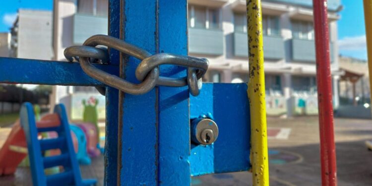 Κλειστά σχολεία τη Δευτέρα σε Νευροκόπι και περιοχές της Ξάνθης και του Σουφλίου λόγω της κακοκαιρίας