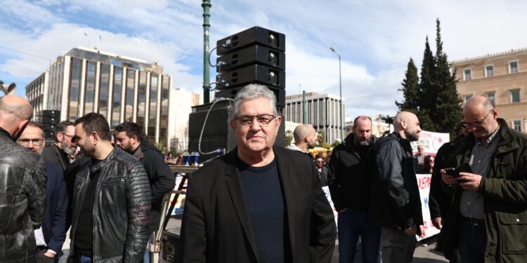 Κουτσούμπας: Οι εργαζόμενοι έχουν απορρίψει το νομοσχέδιο της νέας τρόικας Κεραμέως-Παναγόπουλου-Εργοδοσίας για τις ΣΣΕ