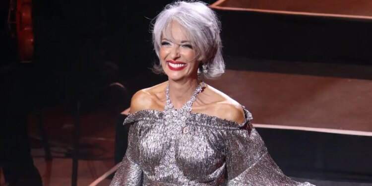 «Είναι πολύ πιασάρικο το τραγούδι του Akyla, τον έχω για δεύτερη και για τρίτη θέση»