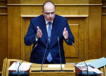 «Πυρά» Λαζαρίδη κατά ΠΑΣΟΚ για την υπόθεση Χατζηδάκη: Σκάβετε τον λάκκο άλλων και πέφτετε μέσα