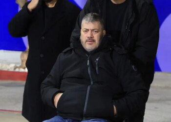 «Όταν με το καλό γίνει ο γάμος της Δέσποινας Βανδή και του Βασίλη Μπισμπίκη, πιστεύω να είμαι κουμπάρος»