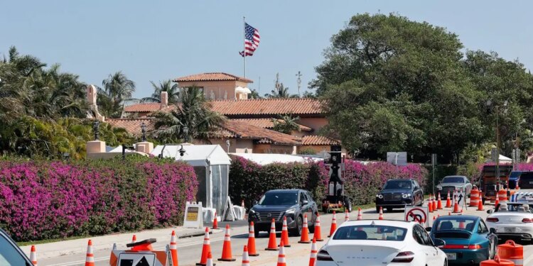 Ντόναλντ Τραμπ: Ταυτοποιήθηκε ο ύποπτος που πυροβολήθηκε επειδή μπήκε ένοπλος στο Μαρ α Λάγκο - Είχε δηλωθεί αγνοούμενος