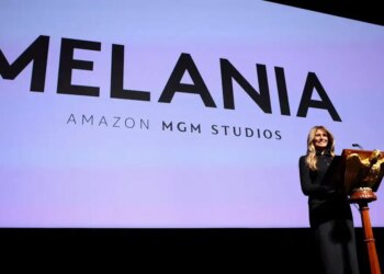«Melania»: Ο σκηνοθέτης και συνθέτης της ταινίας «Phantom Thread» ζητούν να αφαιρεθεί η μουσική τους από το ντοκιμαντέρ της Μελάνια Τραμπ