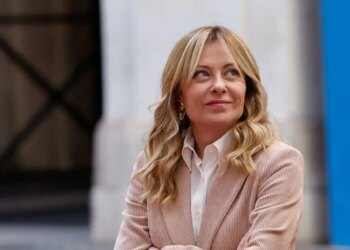 Η Τζόρτζια Μελόνι «αδειάζει» Μερτς και Μακρόν: «Δεν συμμερίζομαι τις κριτικές τους στην κουλτούρα του Maga»