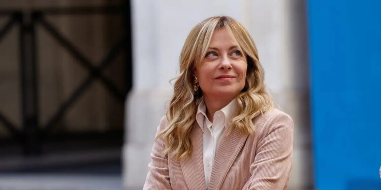 Η Τζόρτζια Μελόνι «αδειάζει» Μερτς και Μακρόν: «Δεν συμμερίζομαι τις κριτικές τους στην κουλτούρα του Maga»