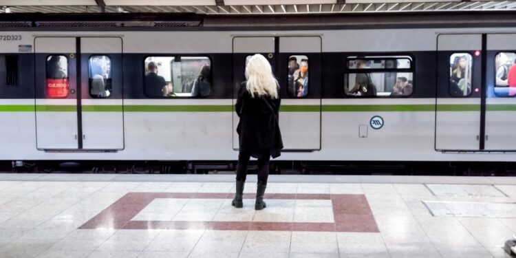 Πώς θα λειτουργήσουν Μετρό και Τραμ το Σάββατο (28/02) εν μέσω απεργίας και συγκεντρώσεων για τα Τέμπη - ertnews.gr