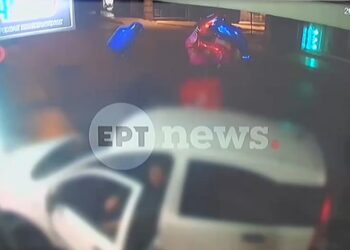 Ηράκλειο: Tσακώθηκε με ιδιοκτήτρια μίνι μάρκετ για ένα σάντουιτς και εισέβαλε με το αυτοκίνητo από την τζαμαρία