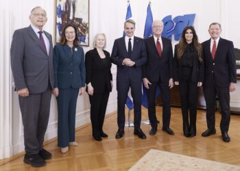 Συνάντηση Μητσοτάκη με αντιπροσωπεία του αμερικανικού Κογκρέσου: «Οι σχέσεις Ελλάδας - ΗΠΑ βρίσκονται στο υψηλότερο επίπεδο όλων των εποχών»