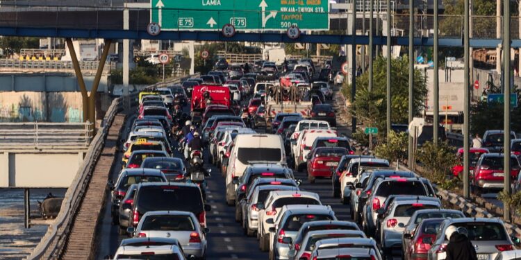 Αττική Οδός: Κλειστή έως την Κυριακή 22/2 στο ρεύμα προς Αεροδρόμιο - Μποτιλιάρισμα και ταλαιπωρία για τους οδηγούς - ertnews.gr