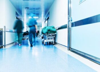 Βόλος: Με ιογενή μηνιγγίτιδα μαθητής δημοτικού - Νοσηλεύεται στο νοσοκομείο