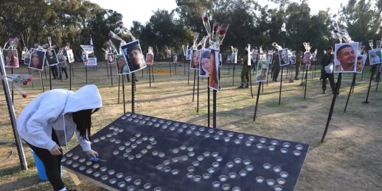 Ισραήλ: Με emoji δόθηκε η εντολή για την αιματηρή επίθεση της 7ης Οκτωβρίου της Χαμάς - Οι κώδικες με καρδούλες, αστέρια και λουλούδια