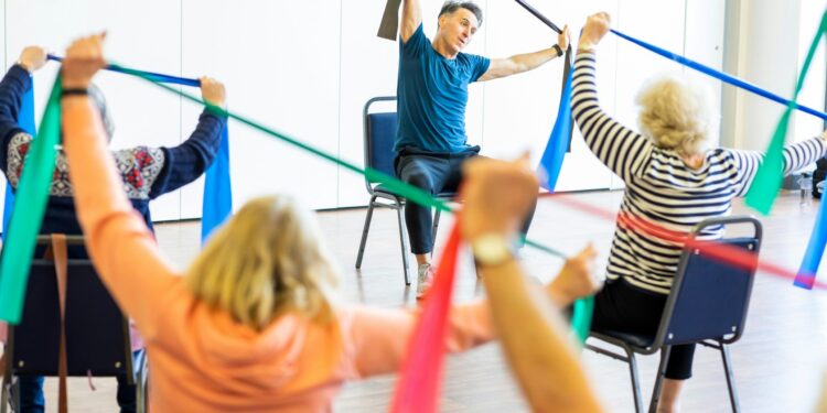 Γιατί πέφτουν συχνά οι ηλικιωμένοι;