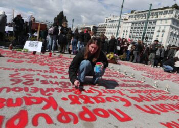 Tραγωδία στα Τέμπη: Tρία χρόνια μετά η μνήμη δεν σβήνει - Οι συγκεντρώσεις μέσα από φωτογραφικά καρέ - ertnews.gr