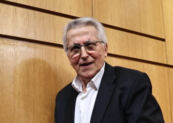 Παναγόπουλος προς ΠΑΣΟΚ: Δεν με εξέλεξε καμία κομματική επιτροπή