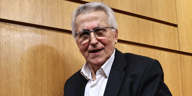 Παναγόπουλος προς ΠΑΣΟΚ: Δεν με εξέλεξε καμία κομματική επιτροπή