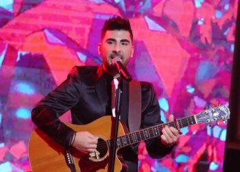 Ακόμα συμβουλεύομαι τον Παντελή και τον πατέρα μου και μιλάω μαζί τους