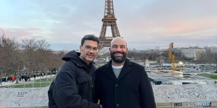 Ο Παντελής Τουτουντζής ταξίδεψε με τον σύζυγό του στο Παρίσι