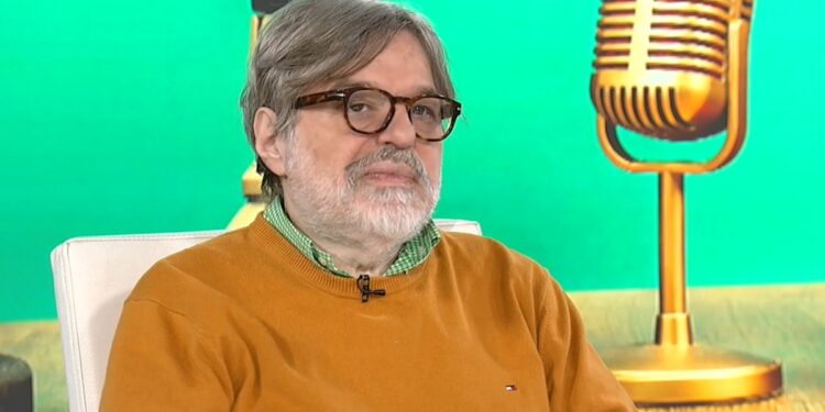 Δημήτρης Παπαδημητρίου στο ΕΡΤnews: Το ραδιόφωνο είναι δημοκρατικό, γλυκό και συντροφικό μέσο