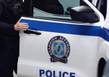 Ν. Ιωνία: Συνελήφθη επ’ αυτοφώρω 20χρονη σε οικία – Είχε αφαιρέσει κοσμήματα και κρύφτηκε σε ντουλάπα