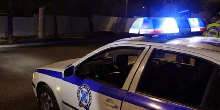 Λήξη συναγερμού στο Παγκράτι: Σακούλα με σκουπίδια το «ύποπτο» αντικείμενο έξω από τράπεζα