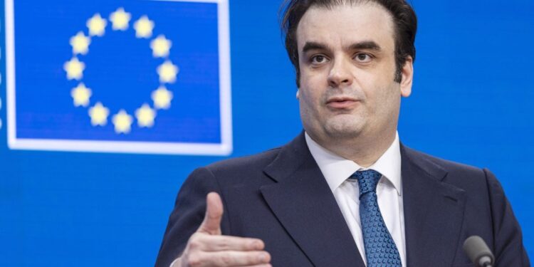 Κυρ. Πιερρακάκης στο Eurogroup: Είναι ζωτικής σημασίας να διαφυλάξουμε τον διεθνή ρόλο του ευρώ