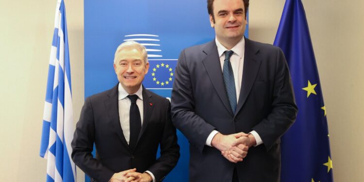 Πιερρακάκης: Πρώτη φορά σε Eurogrοup υπουργός Οικονομικών του Καναδά – Στόχος η περαιτέρω εμβάθυνση των οικονομικών σχέσεων