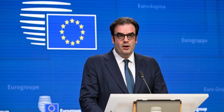 Κ. Πιερρακάκης: Ο διεθνής ρόλος του ευρώ είναι η στρατηγική απάντηση στις οικονομικές προκλήσεις που αντιμετωπίζει η Ευρώπη