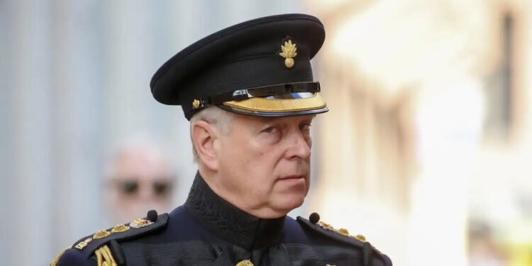 Πρίγκιπας Άντριου: «Είμαι ο γιος της βασίλισσας, δεν μπορείτε να το κάνετε αυτό» φώναζε καθώς τον έδιωχναν από το σπίτι του στο Γουίνδσορ