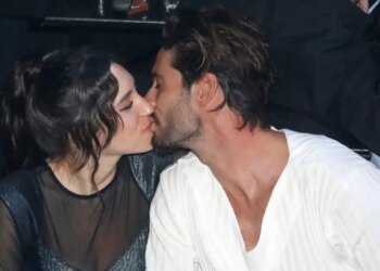 Η ερωτική εξομολόγηση στη Ραφαέλα Ψαρρού για τα γενέθλιά της και οι πόζες στις Μαλδίβες