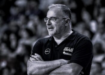 Συλλυπητήρια ανακοίνωση της ΚΑΕ Ολυμπιακός για τον Θανάση Σκουρτόπουλο - www.ertsports.gr