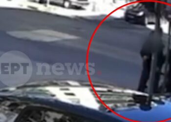 Πατήσια: «Πήγες να με σκοτώσεις» – Βίντεο ντοκουμέντο από τον άγριο καυγά μεταξύ οδηγών που κατέληξε σε μαχαίρωμα