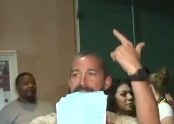 Ο Shia LaBeouf αφέθηκε ελεύθερος χορεύοντας: Βίντεο με τον ξυλοδαρμό του στη Νέα Ορλεάνη - «Θα σε σπάσουμε μικρέ, ηρέμησε»