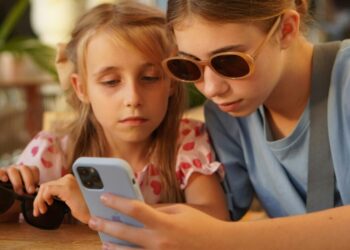 Αλ. Καππάτου στο ΕΡΤnews Radio 105,8 για τη χρήση των social media κάτω των 15 ετών: Στόχος να μάθουν τα παιδιά να αυτορυθμίζονται