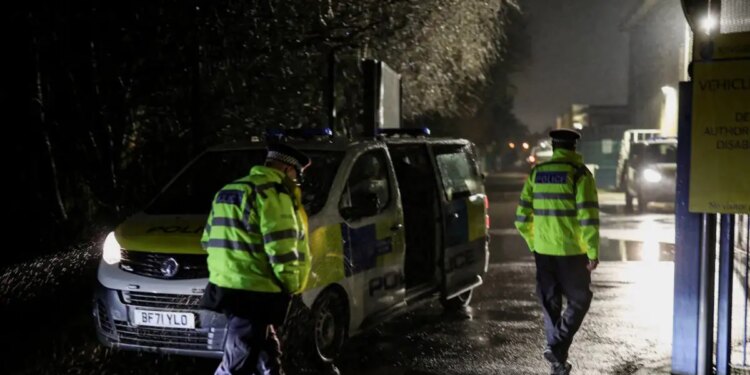 Λονδίνο: Για απόπειρα ανθρωποκτονίας κατηγορείται 13χρονος μετά από επίθεση σε σχολείο - Ο λόγος εμπλοκής της αντιτρομοκρατικής