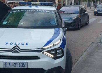 Διπλή δολοφονία στη Φοινικούντα: Ελεύθεροι χωρίς όρους οι δύο κατηγορούμενοι για υπόθαλψη εγκληματία – Ζητούν ξεχωριστή δίκη
