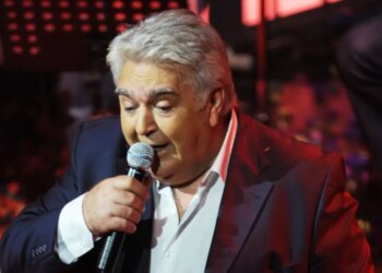 Δεν συναινεί για βίντεο κλιπ με χρήση ΑΙ παρά την επιθυμία του Χρήστου Νικολόπουλου