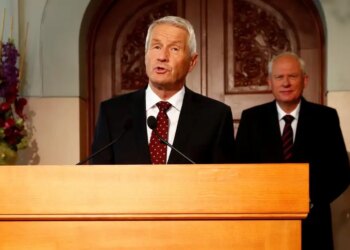 Θόρμπιορν Γιάγκλαντ: Ο πρώην πρωθυπουργός της Νορβηγίας νοσηλεύεται μετά από απόπειρα αυτοκτονίας - Έρευνα για την υπόθεση Επστάιν