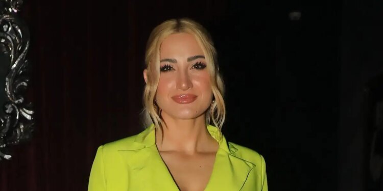 Ο γιος της ντύθηκε για τις Απόκριες κι εκείνη καμαρώνει στο Instagram