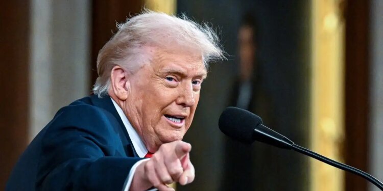 Οι στρατηγικές κινήσεις Τραμπ για το Ιράν: Τι επιδιώκει στη Μέση Ανατολή και πως αντιδρά η Τεχεράνη