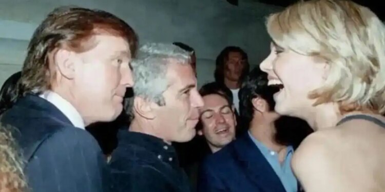 Υπόθεση Επστάιν: «Όλοι ήξεραν τι έκανε» φέρεται να είχε πει ο Τραμπ στον αρχηγό της αστυνομίας του Μαϊάμι το 2006