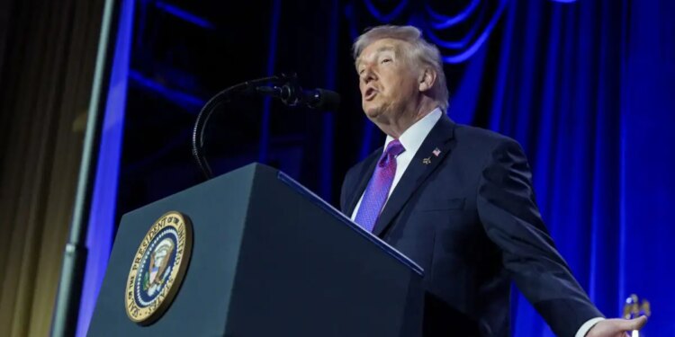 Ο Ντόναλντ Τραμπ ετοιμάζεται για σύνοδο χωρών της Λατινικής Αμερικής